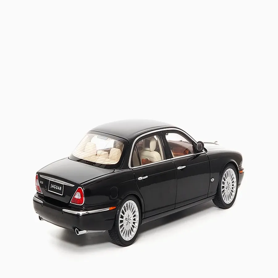 Jaguar XJ6 (X350) Ebony Black 1:18 by Almost Real