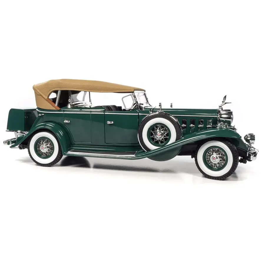 1932 V16 Phaeton 1:18 Scale Diecast Replica Model