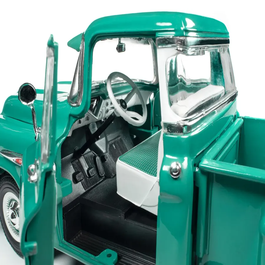 1957 Step Side Pickup 3100 1:18 Scale