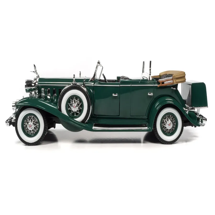 1932 V16 Phaeton 1:18 Scale