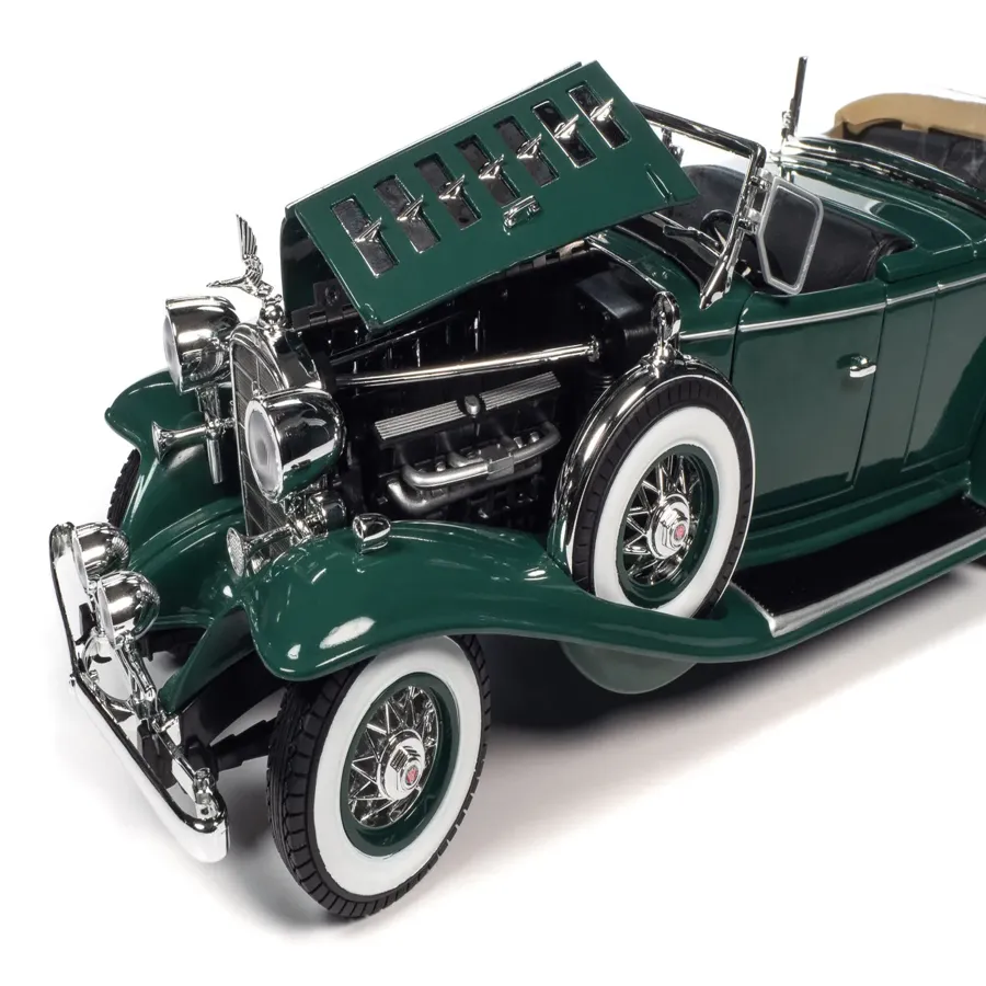 1932 V16 Phaeton 1:18 Scale